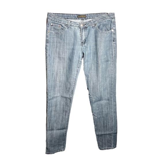 Blue Jeans - Picture 1 of 2